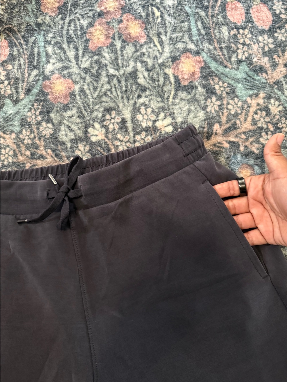 Member’s Mark Women’s Sandwash Crop Pant Medium - Picture 4 of 4
